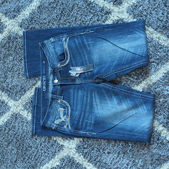 NWT Grace in L.A. Boot Cut Dark Denim Jean Embellished Rear Pockets Size 30 - Picture 4 of 9